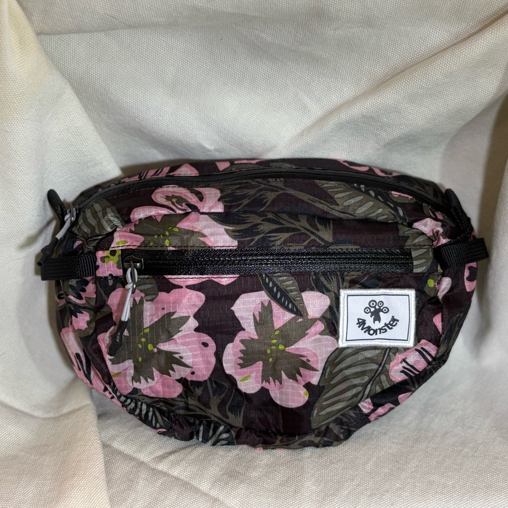 4Monster Foldable Waist Bag NWOT